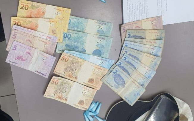 Jovem é preso por tráfico de drogas no Parque Laura Molina e ironiza GCM: 'novamente' Jovem é preso por tráfico de drogas no Parque Laura Molina e ironiza GCM: 'novamente'
