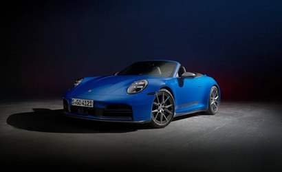 Porsche expande família 911 com inédito Carrera T Cabriolet; veja detalhes