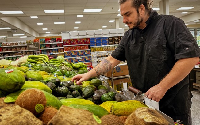 Chefs encontram variedade de ingredientes frescos em SP