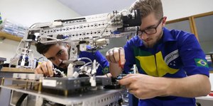 Governo de MG prevê expansão do programa Trilhas de Futuro