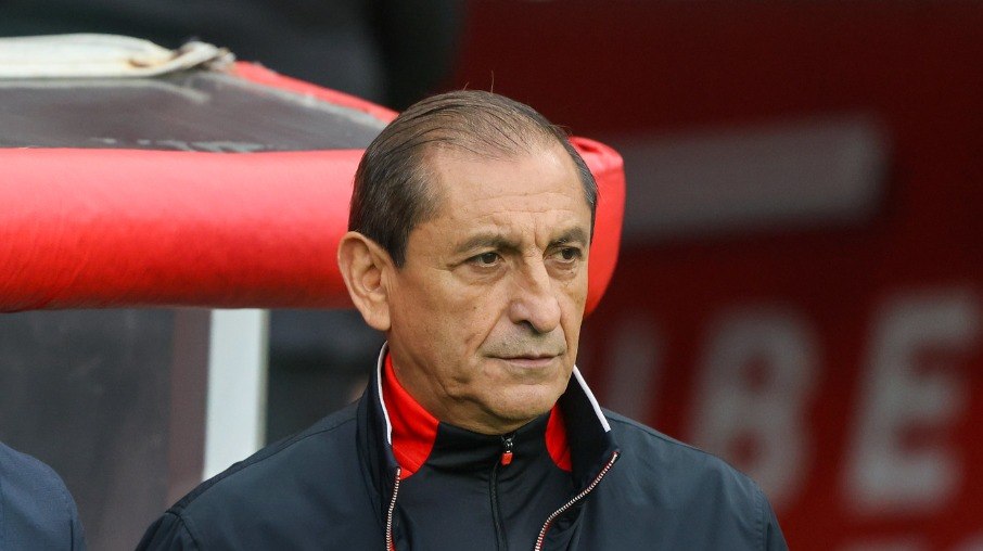 Ramón Díaz fez comentário machista após empate com Bahia Ramón Díaz fez comentário machista após empate com Bahia