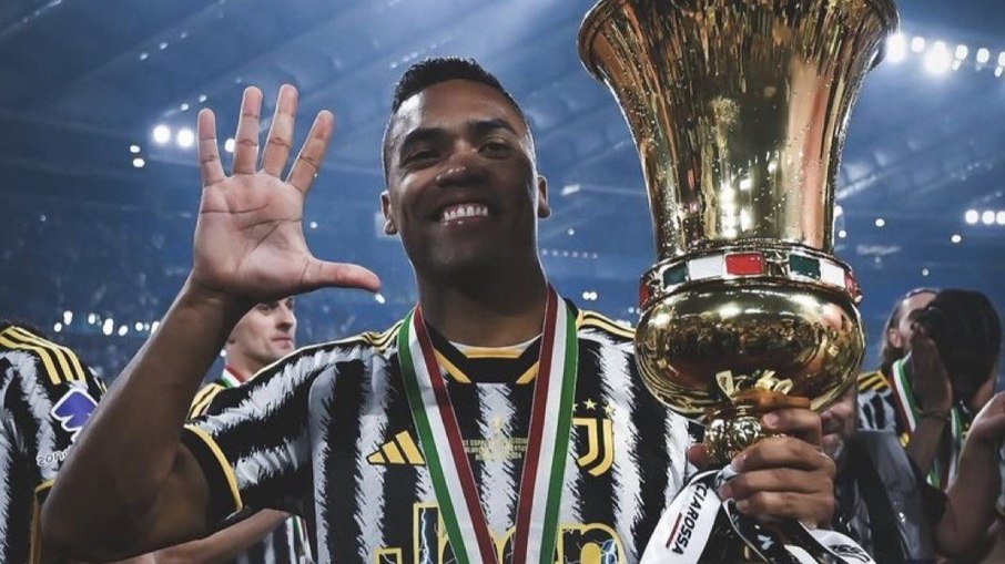 Alex Sandro brilhou com a camisa da Juventus