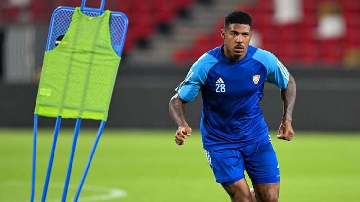 Álvaro celebra convocação para seleção que briga por vaga na Copa