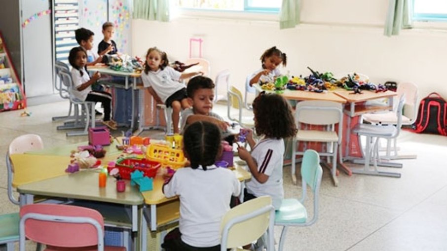 Crianças com 4 e 5 anos que ainda não frequentam a escola municipal podem ser inscritas