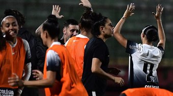 Corinthians%20estreia%20com%20vit%C3%B3ria%20por%204%20a%202%20contra%20Crici%C3%BAma