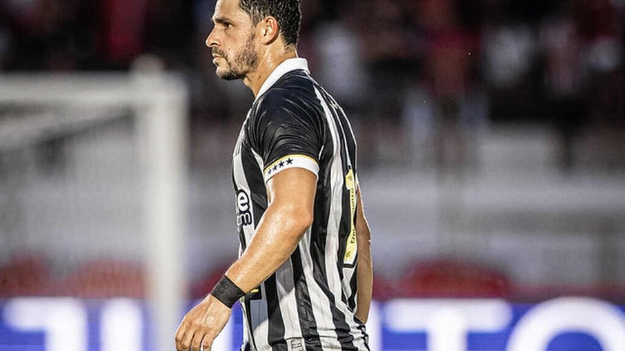 Giuliano será titular no Santos contra o Brusque