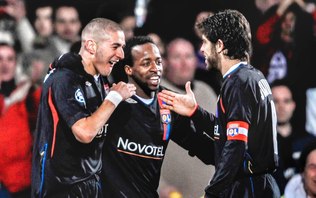 Lenda do Lyon se revolta com John Textor e faz alerta ao Botafogo