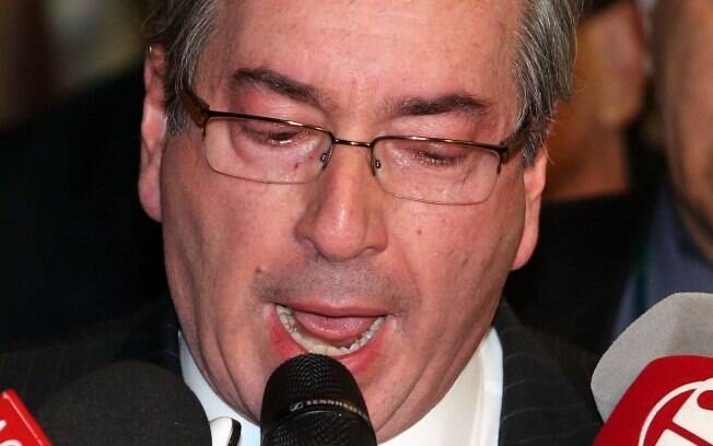 Em julho, Cunha renunciou ao cargo de presidente da Câmara, mas continua com o mandato de deputado