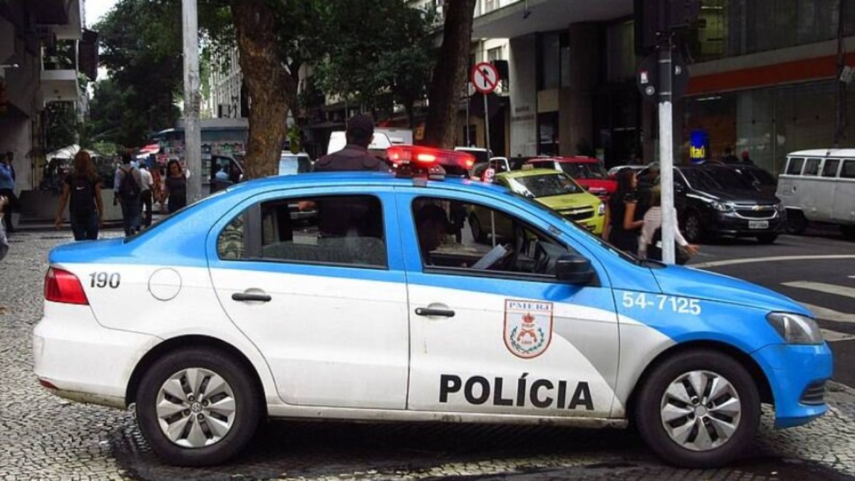 Viatura da Polícia Militar do Rio de Janeiro Viatura da Polícia Militar do Rio de Janeiro