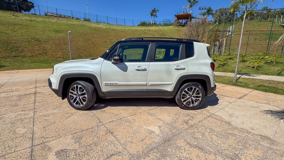 Jeep Renegade Sahara 2027