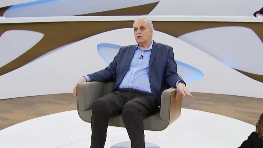 Carlos Nobre, meteorologista e pesquisador brasileiro, no Roda Viva