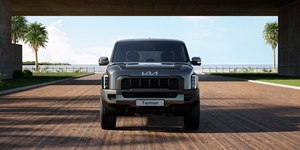 Com design polêmico, Kia Tasman chega ao Brasil por R$ 249.990