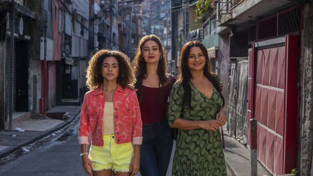 Mocinhas de 'Três Graças' engravidam na adolescência