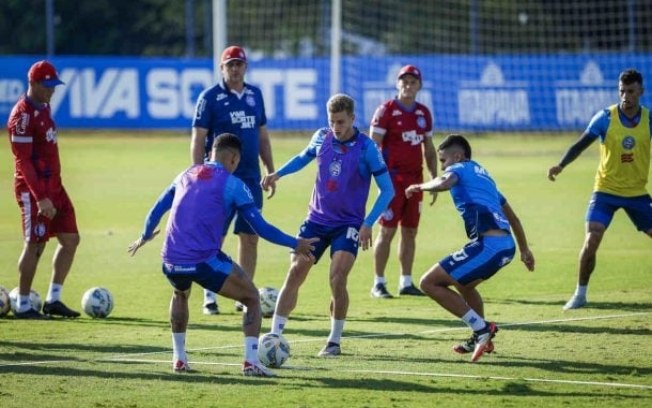 Jogadores do Bahia durante treinamento da equipe Jogadores do Bahia durante treinamento da equipe