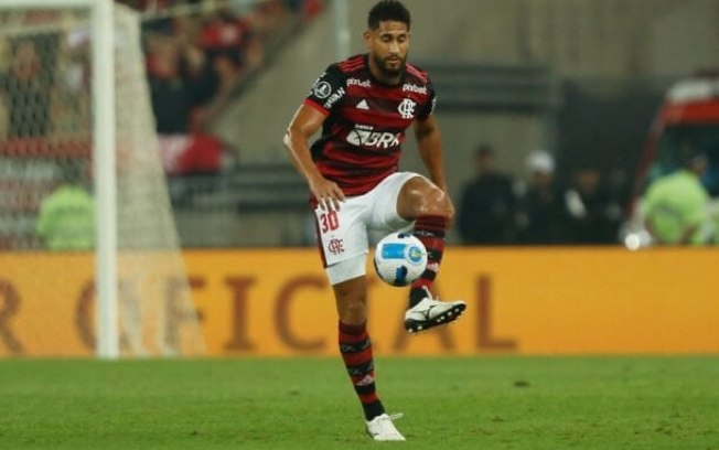 Pablo perdeu espaço de vez no Flamengo e é disputado no mercado por Corinthians e Botafogo - Foto: Marcelo Cortes / Flamengo