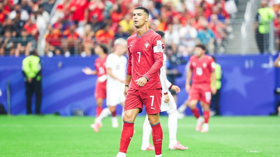 Adeus de uma lenda: relembre a trajetória de CR7 com Portugal