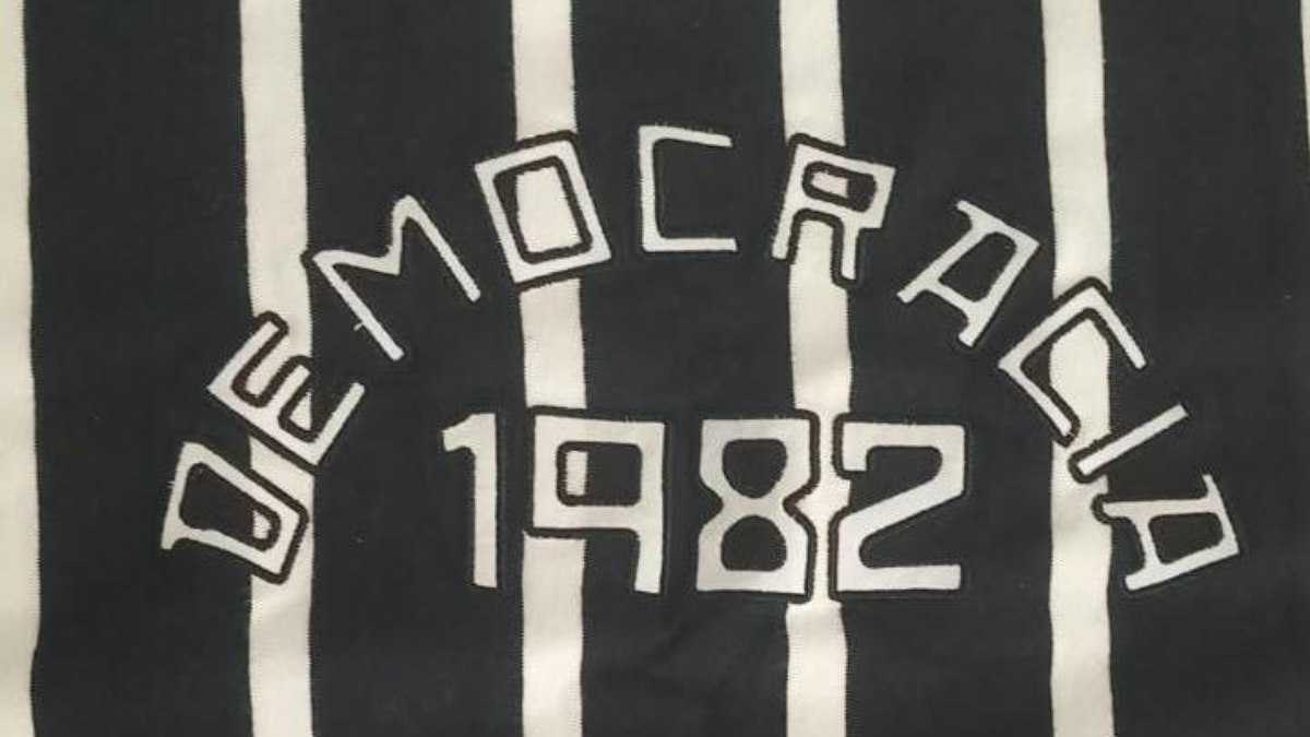 Democracia: tenho orgulho da camisa do meu time revelar meu voto