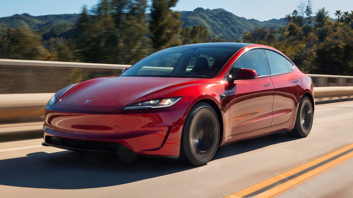 Model 3 deverá emprestar elementos visuais para o carro mais acessível da Tesla