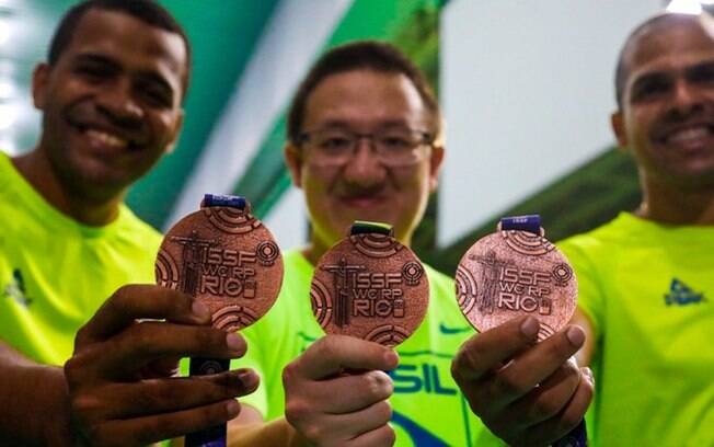Com Felipe Wu, Brasil fatura bronze por equipes na Copa do Mundo no Rio