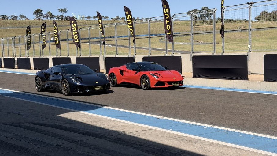 Emira V6 manual e Turbo SE representam as duas interpretações do esportivo oferecidas pela Lotus no Brasil. Emira V6 manual e Turbo SE representam as duas interpretações do esportivo oferecidas pela Lotus no Brasil.