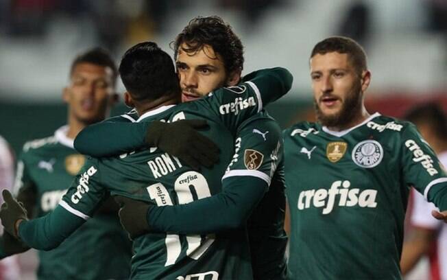 Com show de Veiga, Palmeiras goleia o Petrolero e garante primeiro lugar em seu grupo na Libertadores