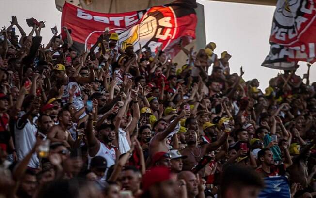 Ingressos à venda para Flamengo x São Paulo, no domingo, no Maracanã