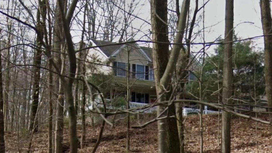 Casal foi preso após o pai supostamente estrangular o filho