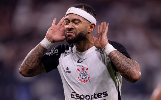 Técnico brasileiro 'se oferece' para salvar Corinthians de queda