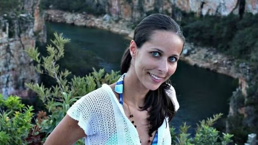 A vítima foi identificada como Daiane Marques