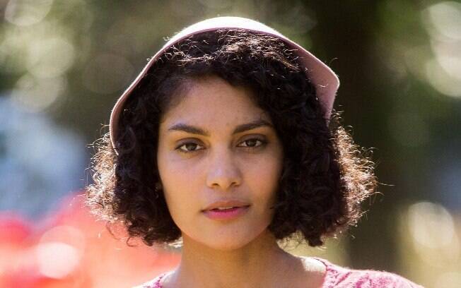 Shirley (Bérbara Reis)