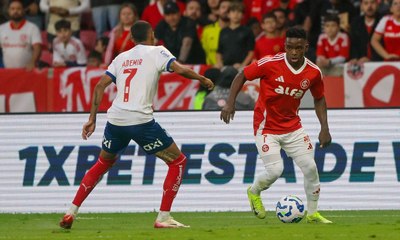 Internacional abre 2, mas cede empate ao Bahia no final do jogo