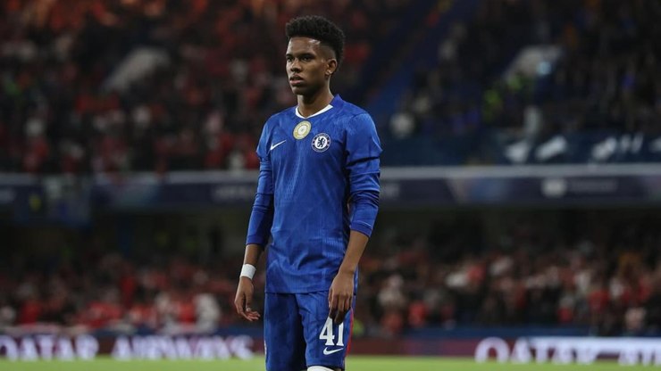 Est%C3%AAv%C3%A3o%20teme%20%22efeito%20Endrick%22%20e%20sofre%20em%20planos%20do%20Chelsea
