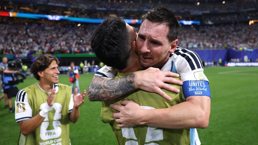 Seleção Argentina se despede de Messi; veja vídeo emocionante Seleção Argentina se despede de Messi; veja vídeo emocionante