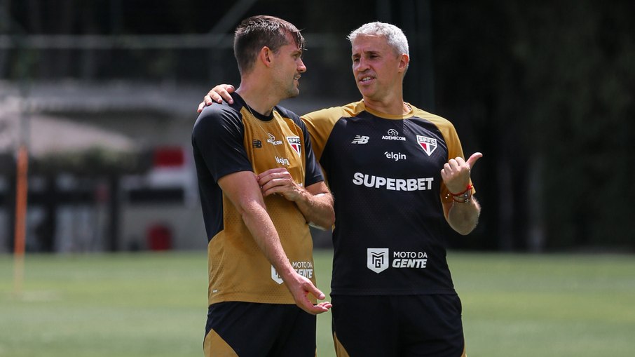 Inesperadamente, Crespo deixou o comando técnico do São Paulo nesta segunda-feira (09)