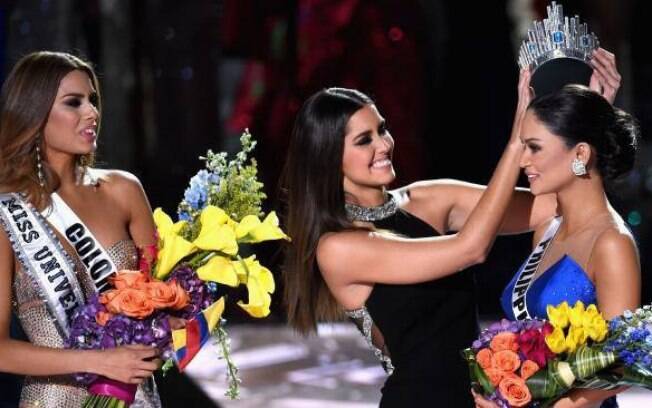 Steve Harvey anunciou a vencedora errada no Miss Universo 2015 e voltou para a premiação deste ano