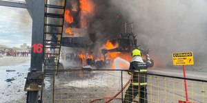 Incêndio em guindaste paralisa operações no Porto de Rio Grande