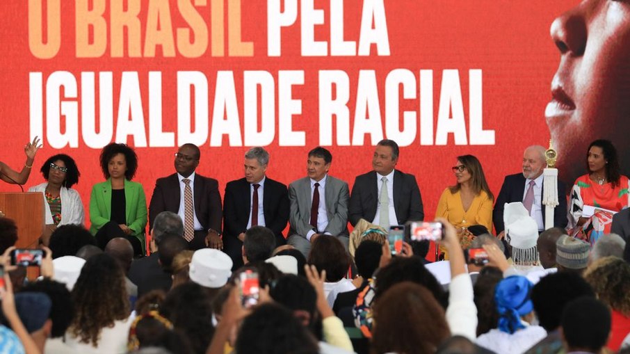 Lula participou de evento sobre a luta pela igualdade racial