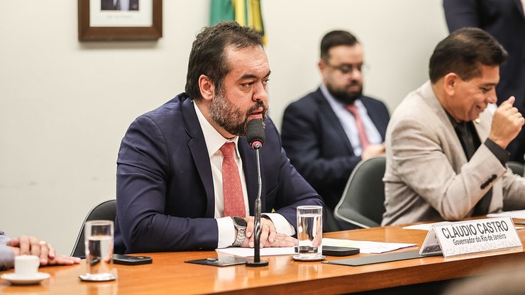 Bap toma decisão sobre renovação de contrato com Filipe Luís no Flamengo