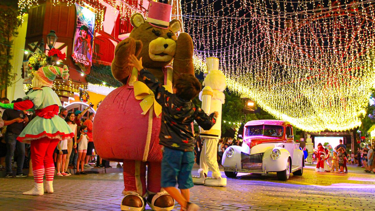 Temporada 'Natal Mágiko' começa no dia 14 de novembro no Hopi Hari Temporada 'Natal Mágiko' começa no dia 14 de novembro no Hopi Hari