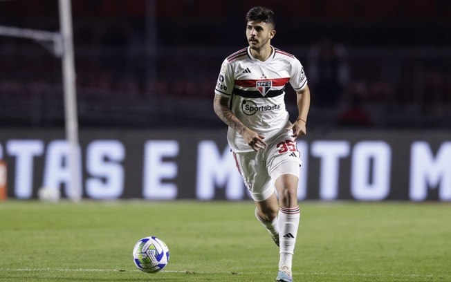 PSG acerta contratação de Lucas Beraldo, do São Paulo