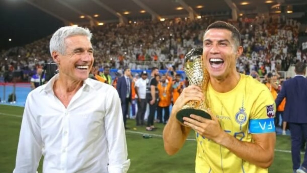 Luís Castro e Cristiano Ronaldo comemoram conquista pelo Al-Nassr