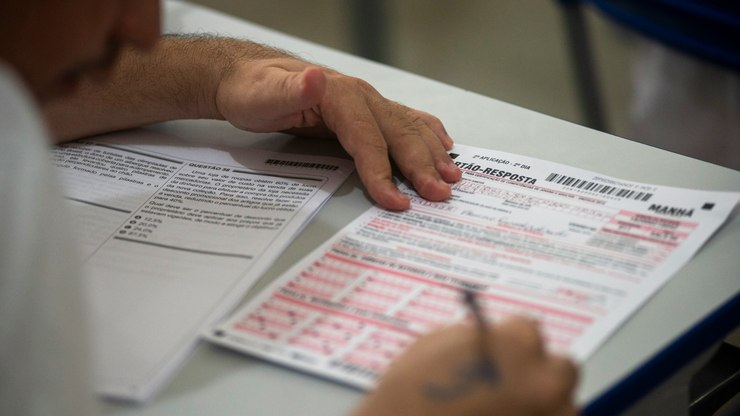 Após anulação de questões, Inep antecipa gabarito do Enem 2025
