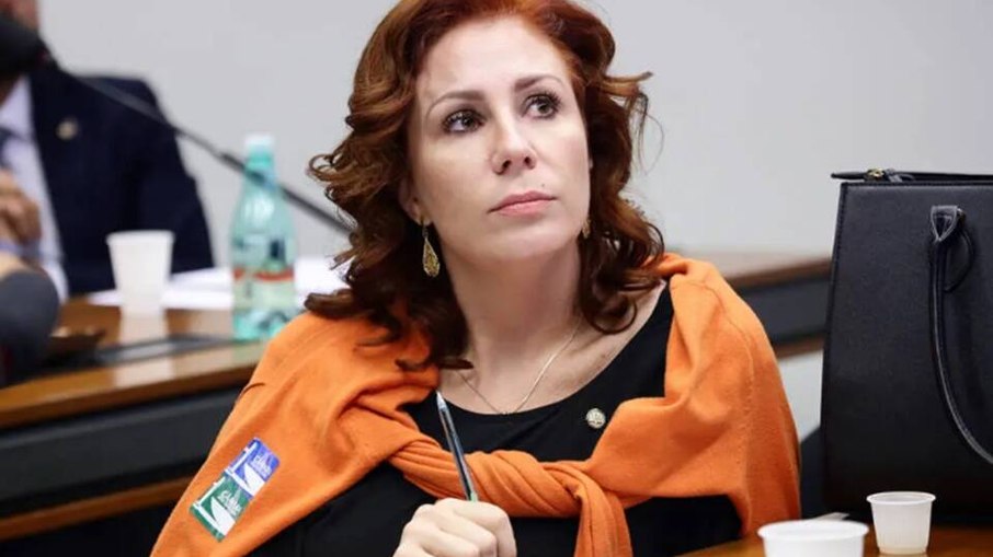 Deputada Carla Zambelli Deputada Carla Zambelli