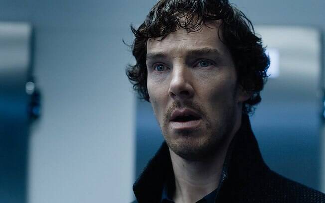 Estrelada por Benedict Cumberbatch, 'Sherlock' teve sua quarta temporada lançada nesse domingo (1)