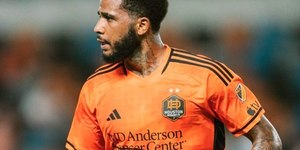 Palmeiras encaminha contratação de zagueiro destaque da MLS