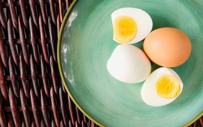 Como saber se o ovo está cozido? 3 truques que os especialista não contam