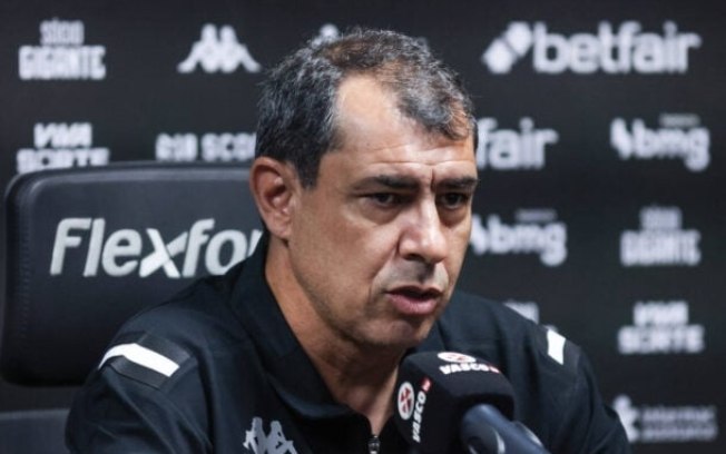 Fabio Carille elogiou a mudança de postura do Vasco no segundo tempo contra o Flamengo