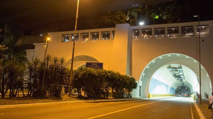 Túnel da Avenida 9 de Julho, em São Paulo