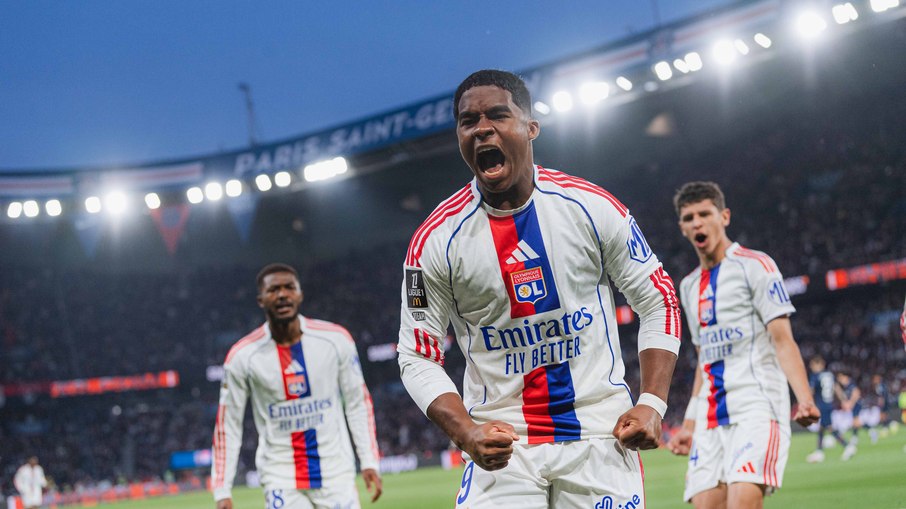 Endrick foi a estrela da vitória do Lyon em cima do PSG
