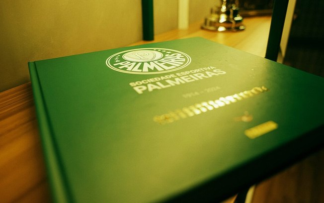 Palmeiras lança livro em celebração aos 110 anos de vida do clube